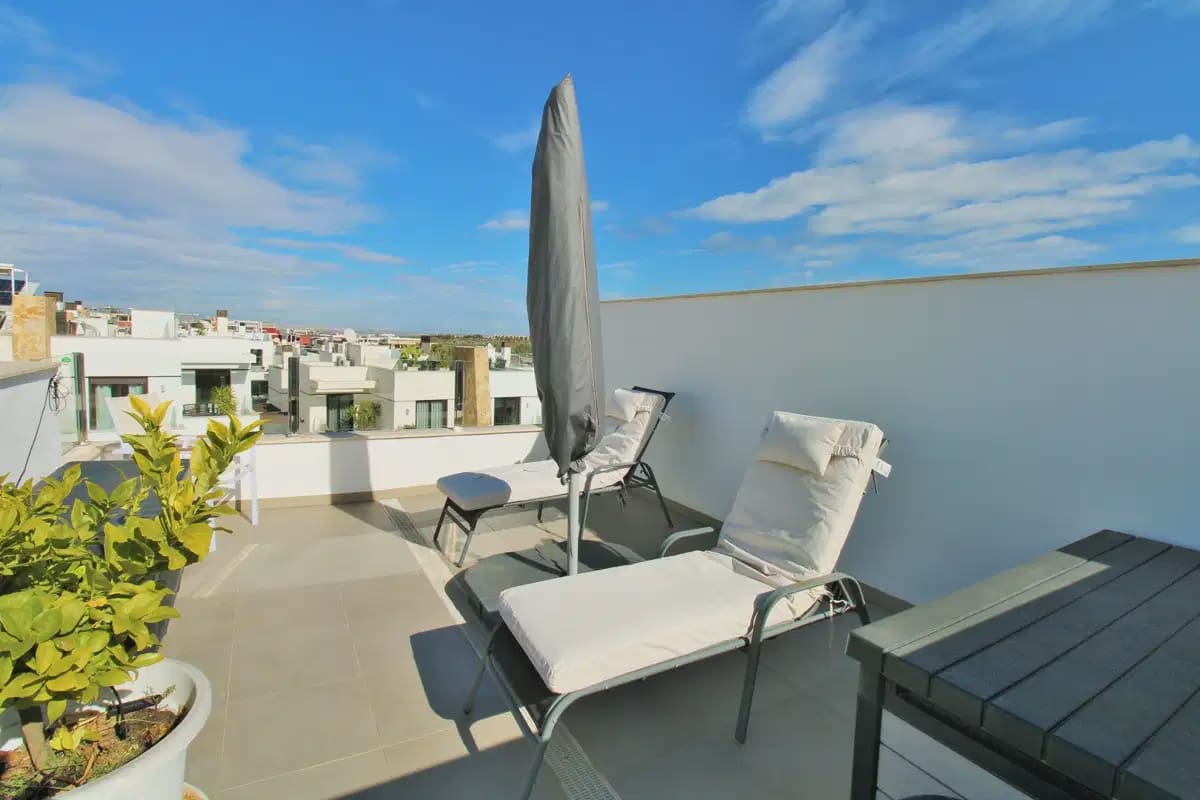 2 quarto Casa em Banda para venda em Villamartin com piscina - 294 990 € (Ref: 9932636)