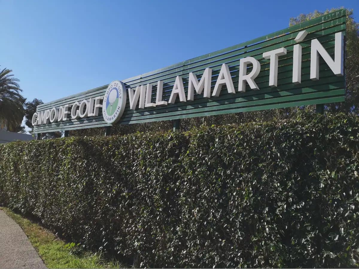 4 quarto Casa em Banda para venda em Villamartin - 295 000 € (Ref: 9932637)