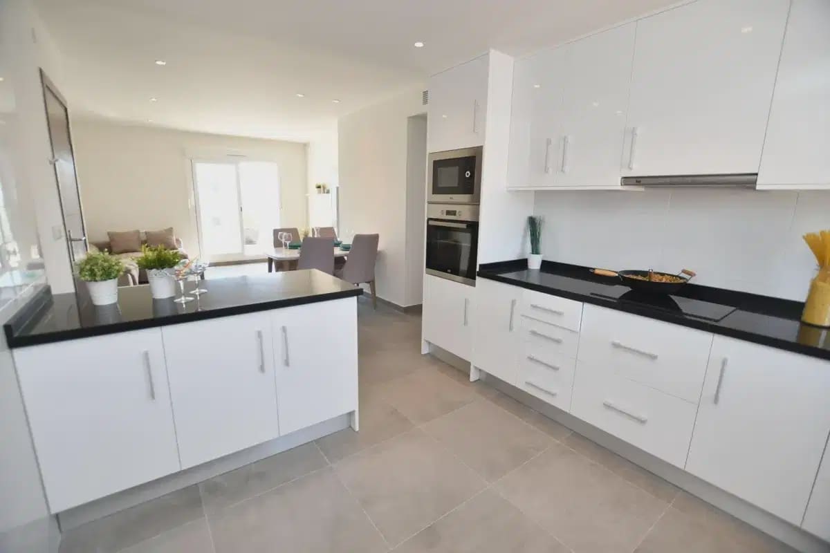 2 soverom Bungalow til salgs i San Miguel de Salinas med svømmebasseng garasje - € 262 900 (Ref: 9932649)