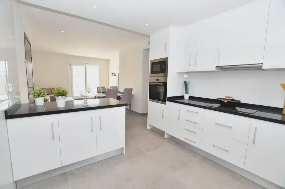 2 soverom Bungalow til salgs i San Miguel de Salinas med svømmebasseng garasje - € 262 900 (Ref: 9932649)