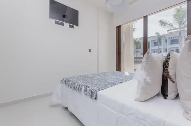 2 soveværelse Bungalow til salg i Los Balcones - Los Altos, Torrevieja med swimmingpool garage - € 300.000 (Ref: 9932654)