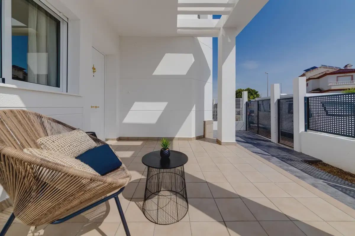 2 bedroom Semi-detached Villa for sale in San Fulgencio with pool garage - € 280,000 (Ref: 9932661)