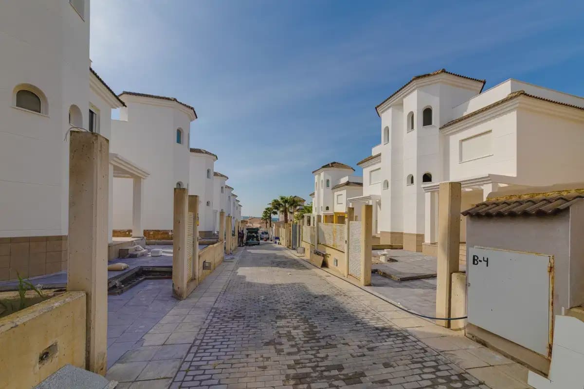2 bedroom Semi-detached Villa for sale in San Fulgencio with pool garage - € 280,000 (Ref: 9932661)