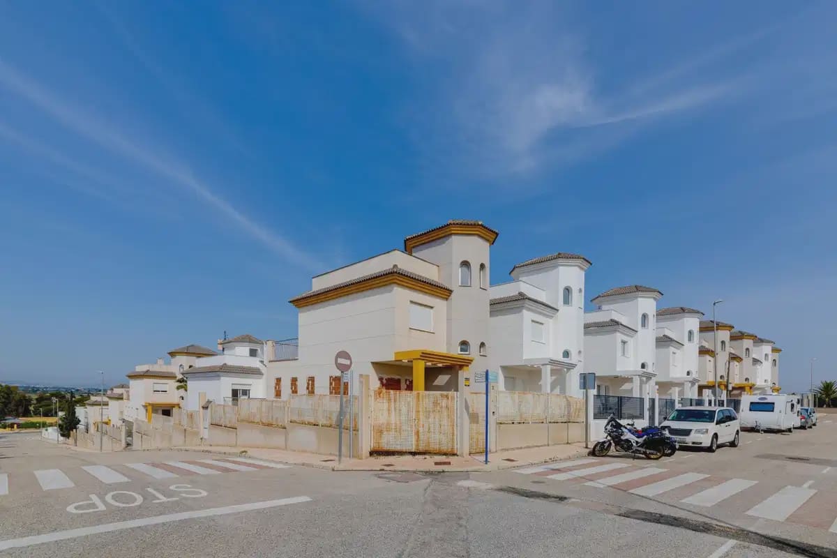 2 bedroom Semi-detached Villa for sale in San Fulgencio with pool garage - € 280,000 (Ref: 9932661)