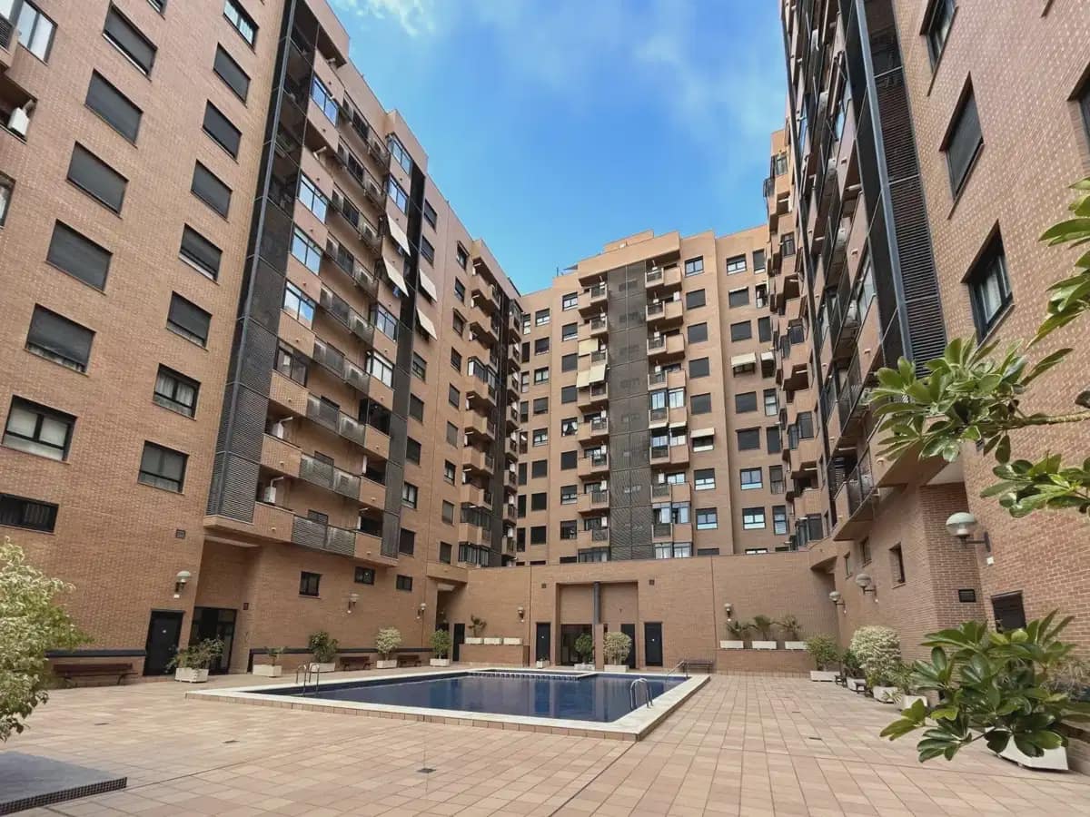 1 sypialnia Apartament na sprzedaż w Miasto Alicante / Alacant z basenem - 289 900 € (Ref: 9964784)