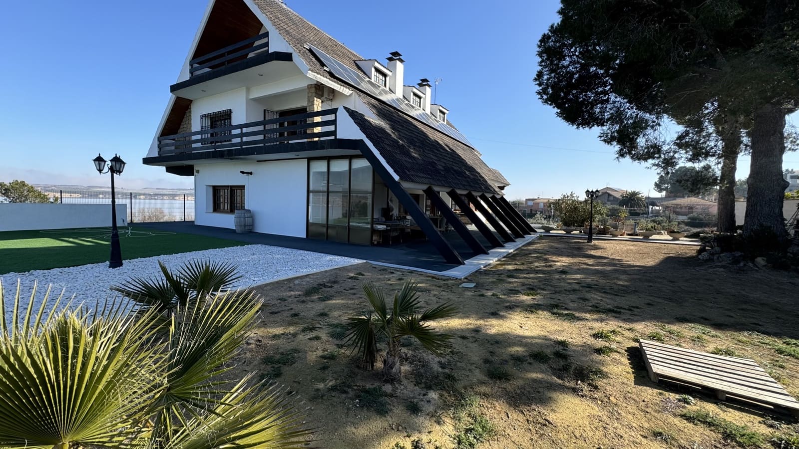 5 soveværelse Villa til salg i Caspe med swimmingpool garage - € 795.000 (Ref: 8840298)