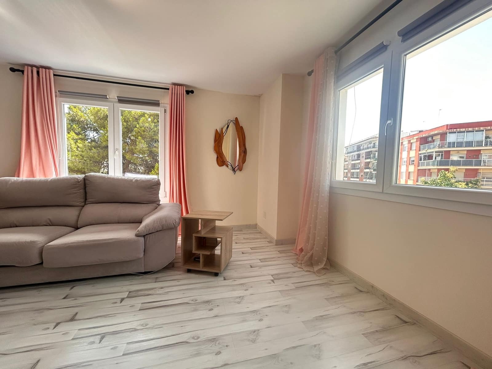 4 soveværelse Lejlighed til salg i Denia - € 214.000 (Ref: 10002486)
