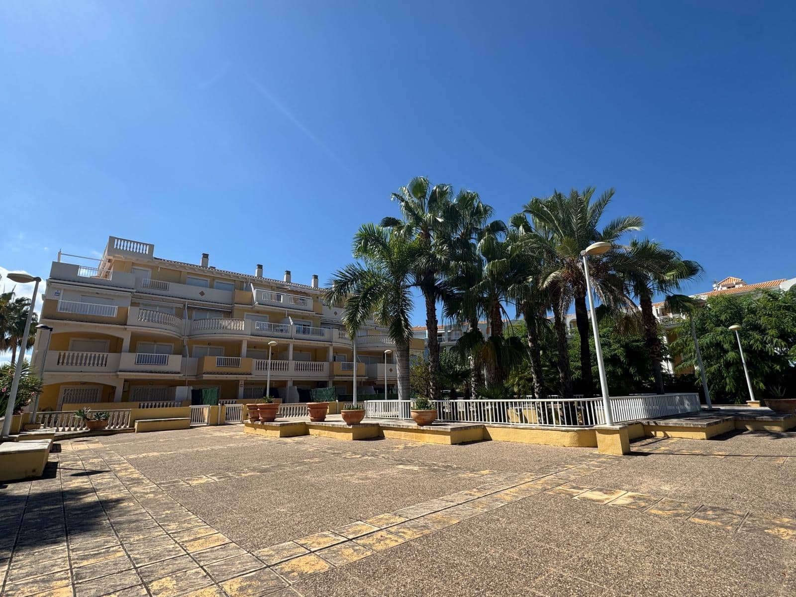 2 bedroom Apartment for sale in Denia with pool garage - € 265,000 (Ref: 10050468)