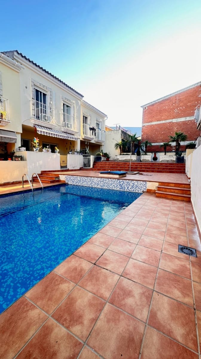3 bedroom Bungalow for sale in Sagra with pool garage - € 215,000 (Ref: 10054456)