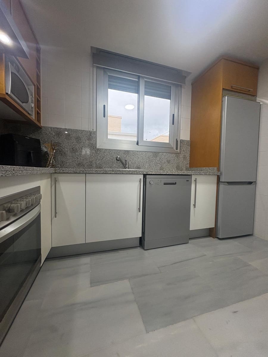 3 sypialnia Penthouse na sprzedaż w Denia z basenem garażem - 450 000 € (Ref: 10070256)