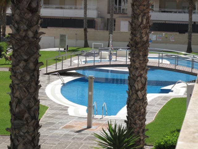2 bedroom Apartment for rent in Denia with pool garage - € 1,000 (Ref: 10117136)