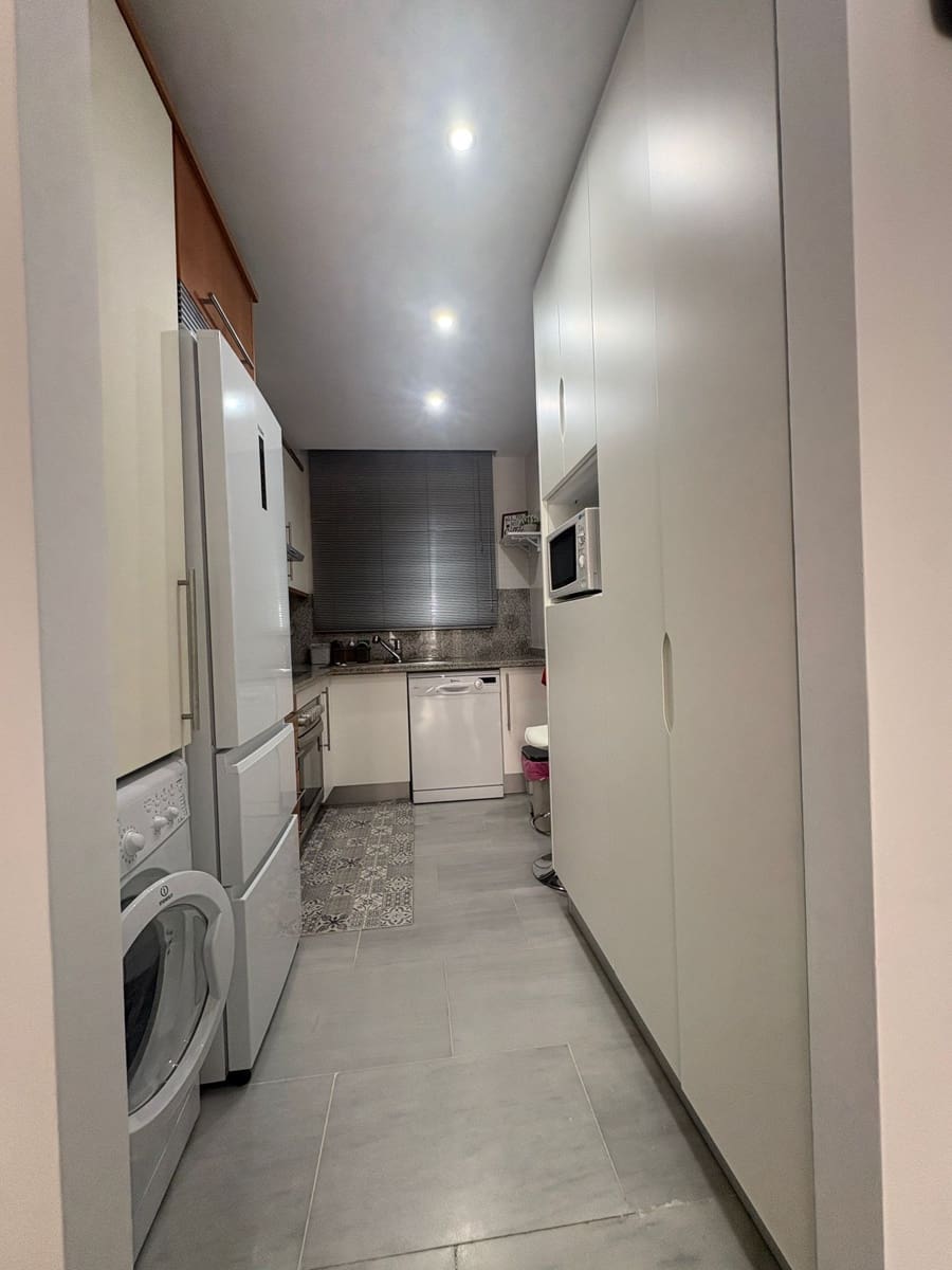 2 bedroom Apartment for rent in Denia with pool garage - € 1,000 (Ref: 10117136)