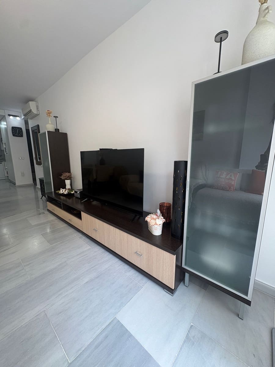 2 bedroom Apartment for rent in Denia with pool garage - € 1,000 (Ref: 10117136)
