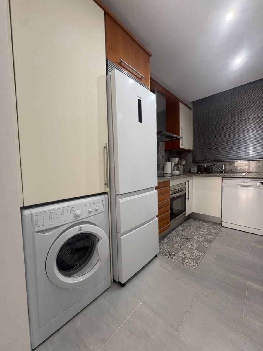 2 bedroom Apartment for rent in Denia with pool garage - € 1,000 (Ref: 10117136)