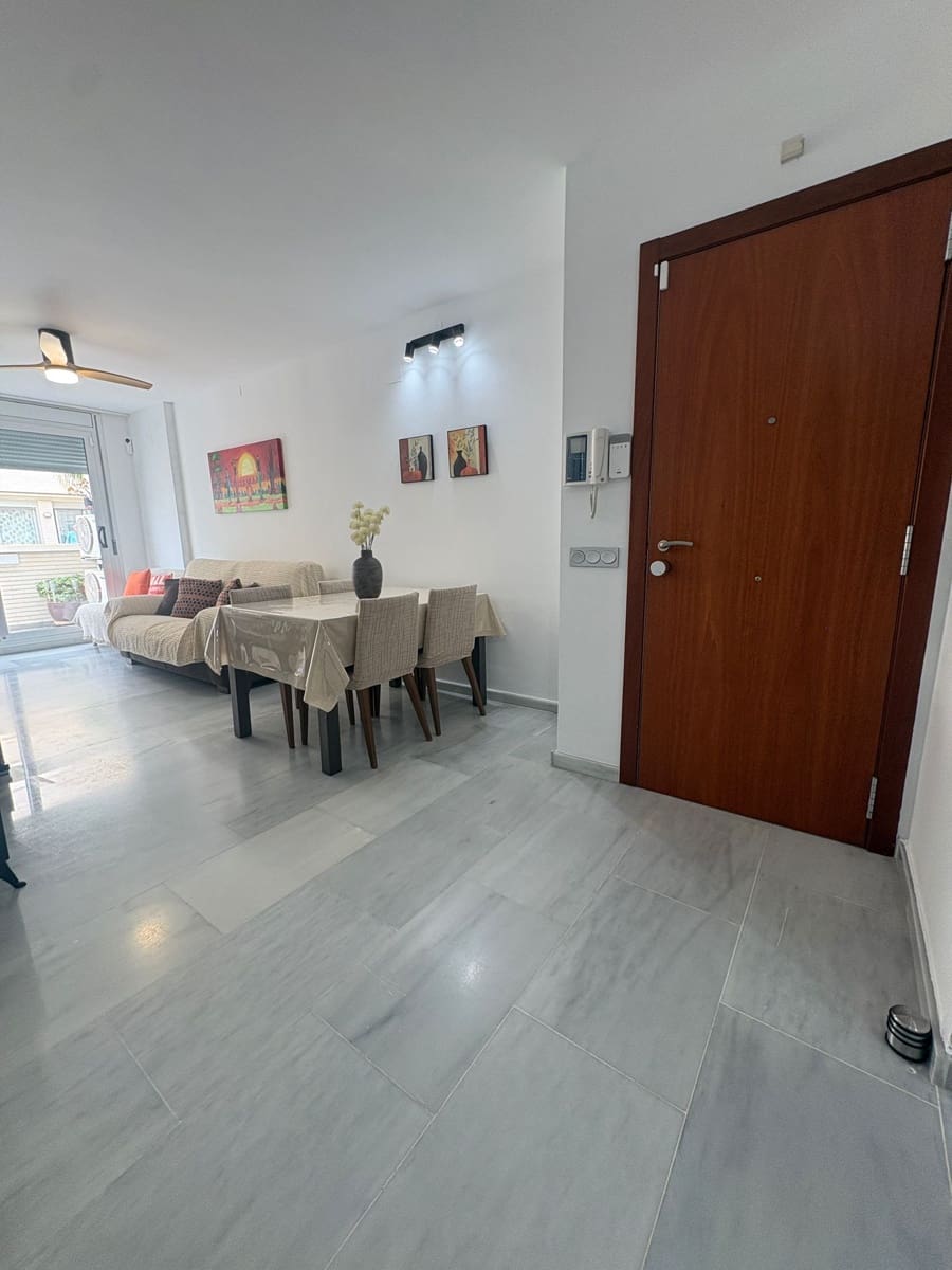 2 bedroom Apartment for rent in Denia with pool garage - € 1,000 (Ref: 10117136)