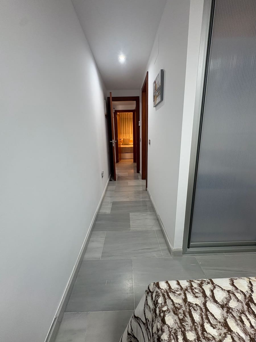 2 bedroom Apartment for rent in Denia with pool garage - € 1,000 (Ref: 10117136)