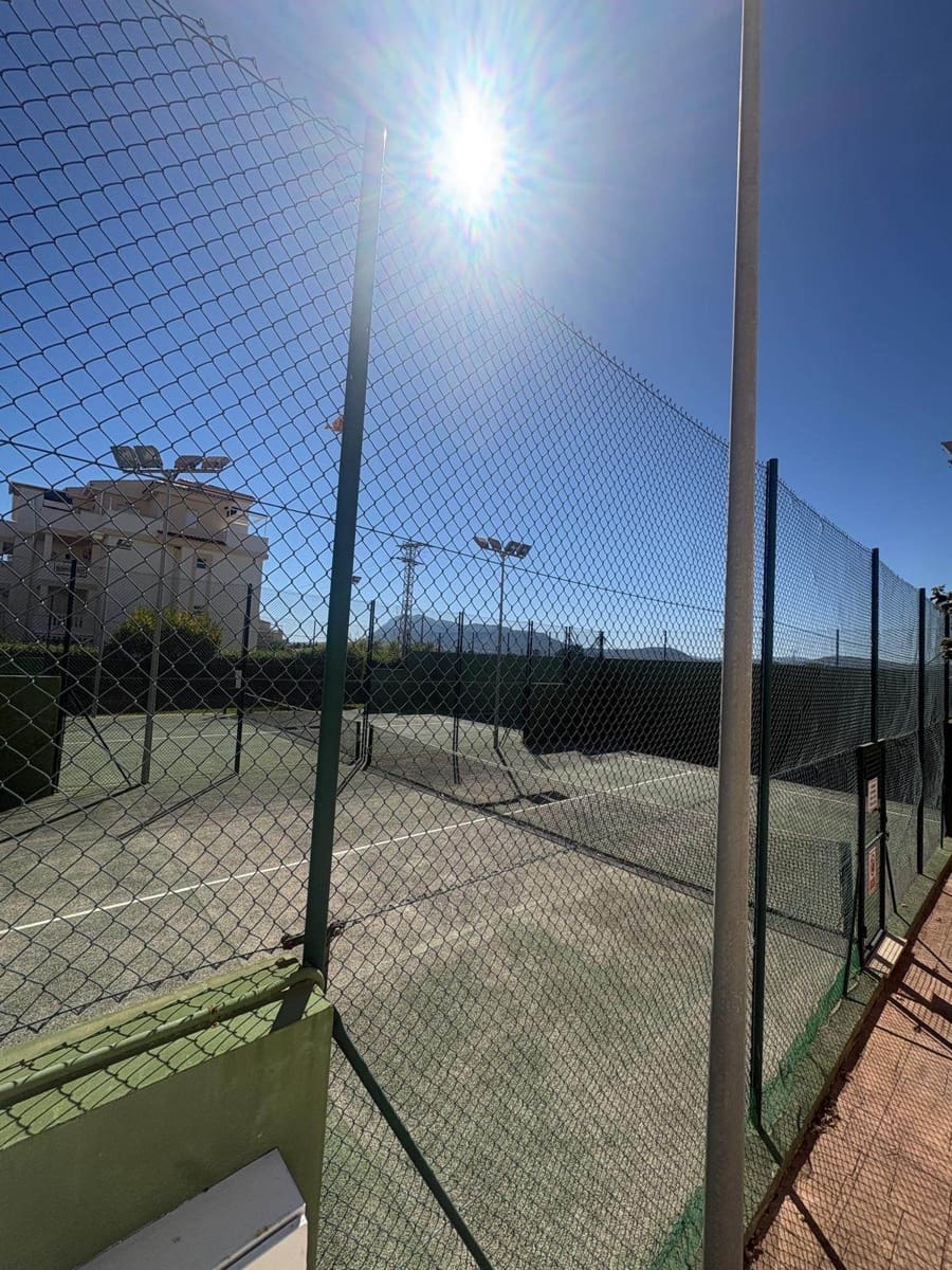 2 Zimmer Apartment zu verkaufen in Denia mit Pool Garage - 293.000 € (Ref: 10134934)