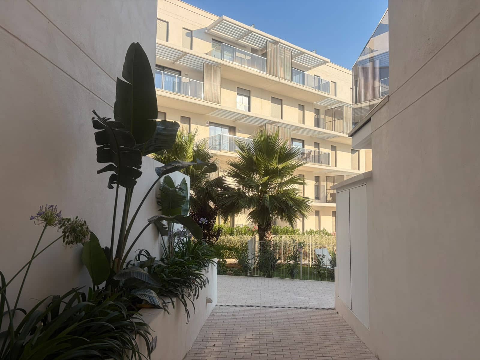 2 bedroom Apartment for sale in Denia with pool garage - € 365,900 (Ref: 10160012)