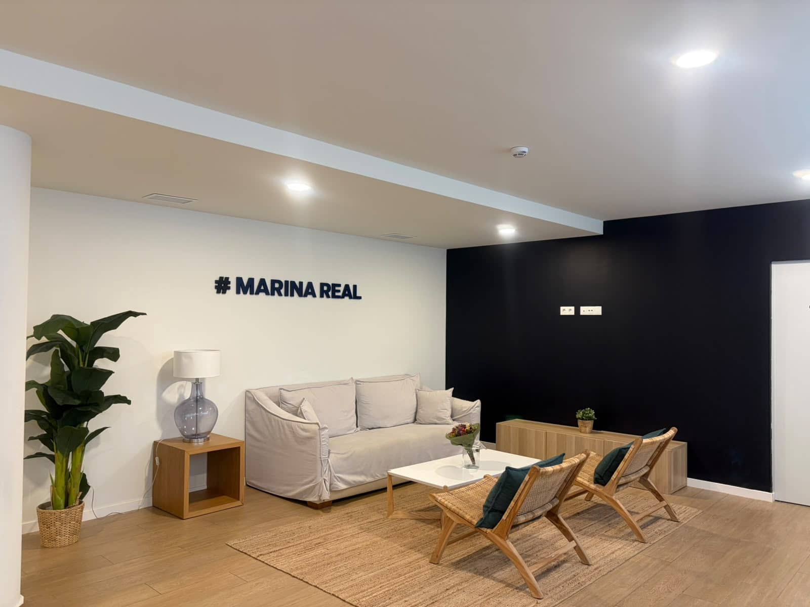 2 bedroom Apartment for sale in Denia with pool garage - € 365,900 (Ref: 10160012)