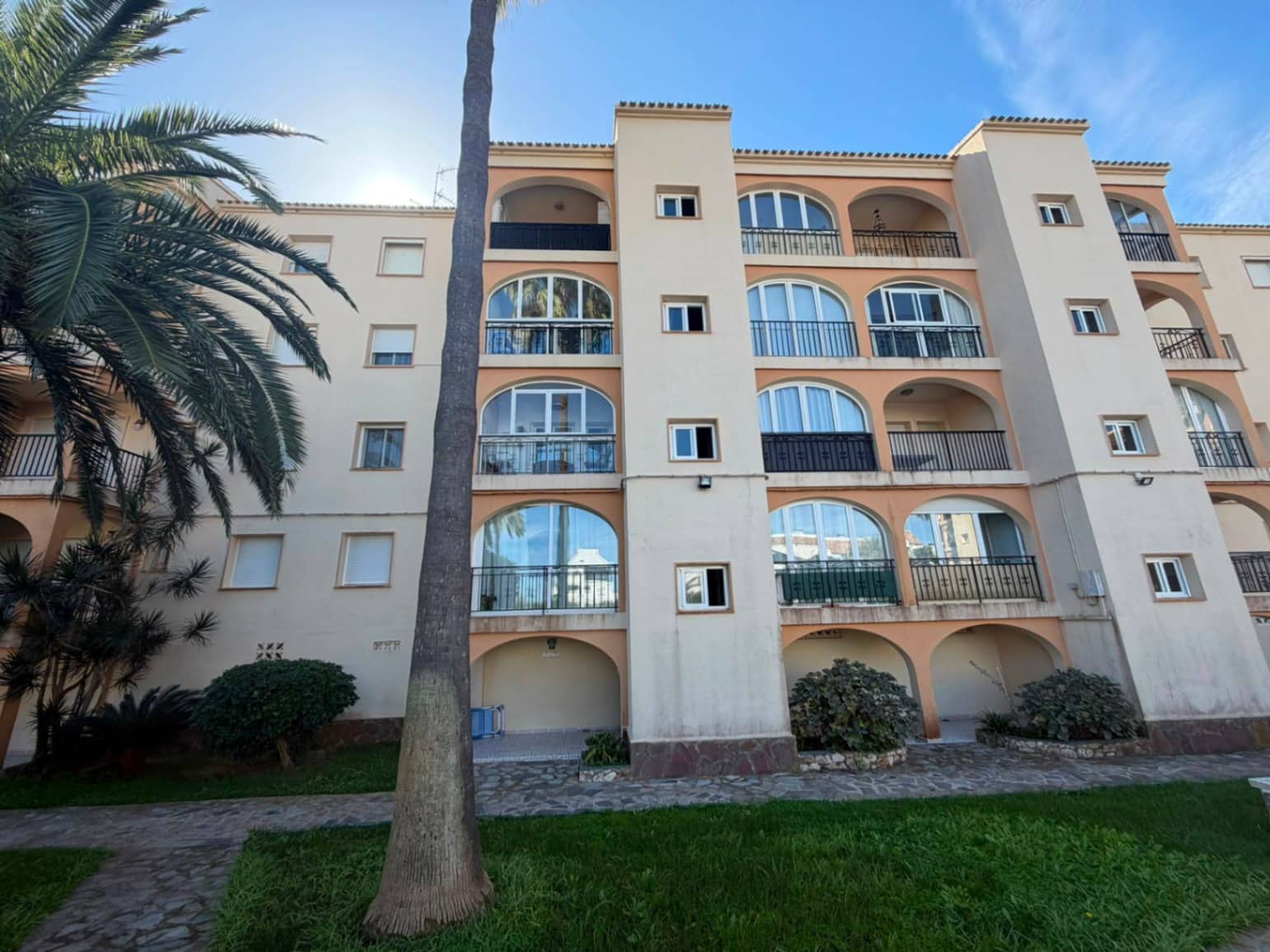 2 slaapkamer Appartement te koop in Denia met zwembad garage - € 259.000 (Ref: 10163554)