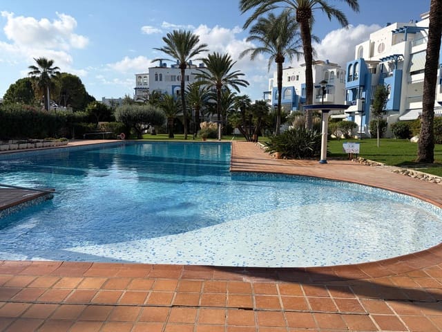 1 soverom Leilighet til salgs i Dénia med svømmebasseng garasje - € 175 000 (Ref: 10163556)