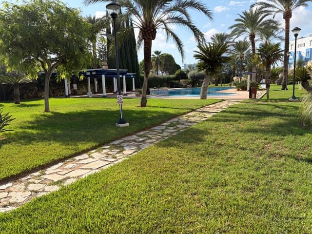 1 soverom Leilighet til salgs i Dénia med svømmebasseng garasje - € 175 000 (Ref: 10163556)