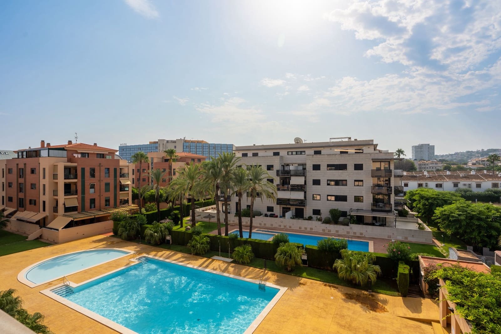 Apartamento de 3 habitaciones en Dénia en venta con piscina garaje - 420.000 € (Ref: 9425893)