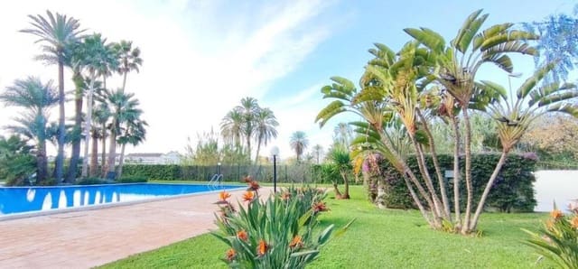 Apartamento de 3 habitaciones en Dénia en venta con piscina garaje - 399.000 € (Ref: 9425896)