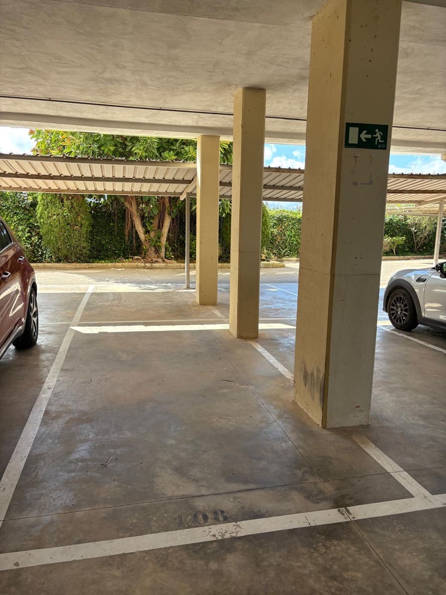 Apartamento de 3 habitaciones en Dénia en venta con piscina garaje - 399.000 € (Ref: 9425896)