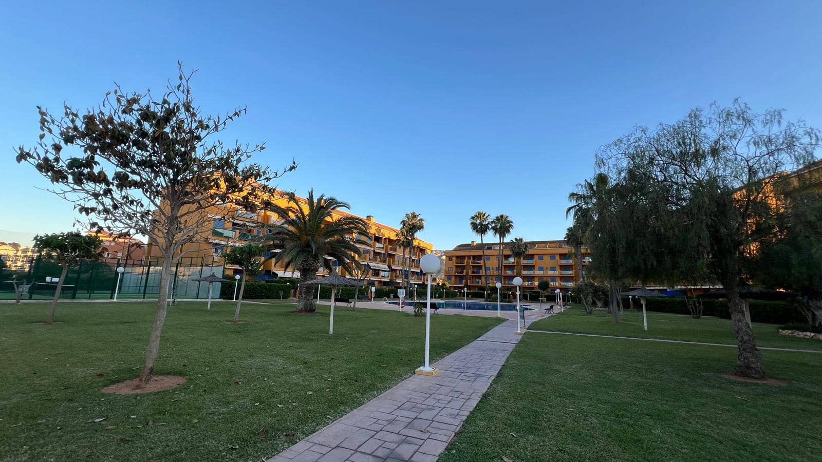 4 makuuhuone Kattohuoneisto myytävänä paikassa Denia mukana uima-altaan 
autotalli - 550 000 € (Ref: 9425900)