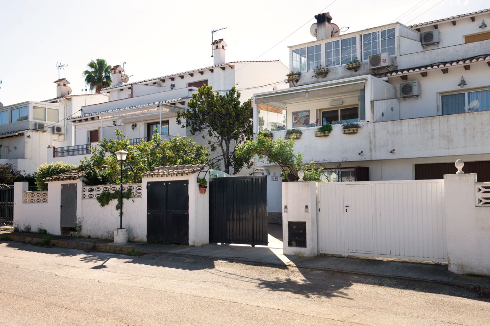 5 soverom Rekkehus til salgs i Denia med svømmebasseng - € 440 000 (Ref: 9425901)