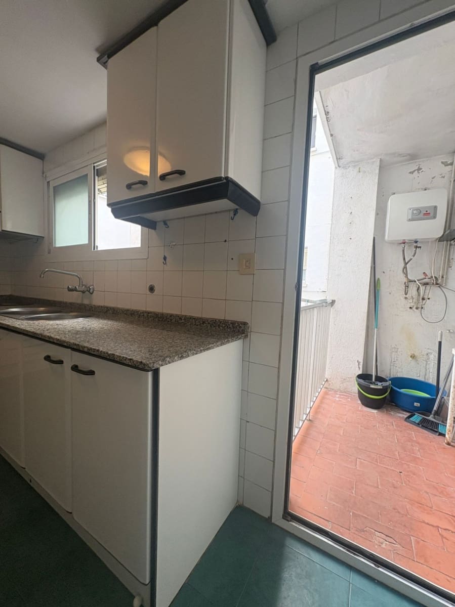 Piso de 3 habitaciones en Dénia en venta - 164.000 € (Ref: 9425902)