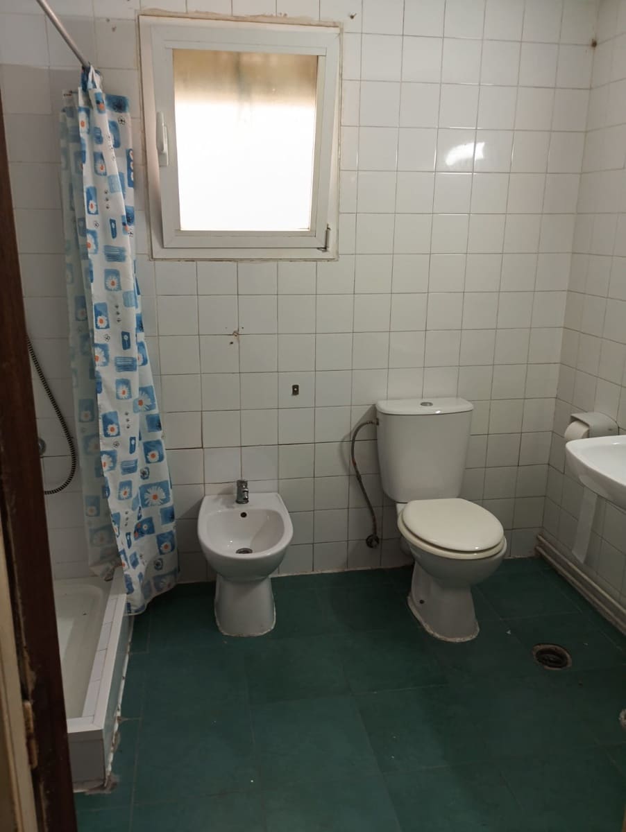 Piso de 3 habitaciones en Dénia en venta - 164.000 € (Ref: 9425902)