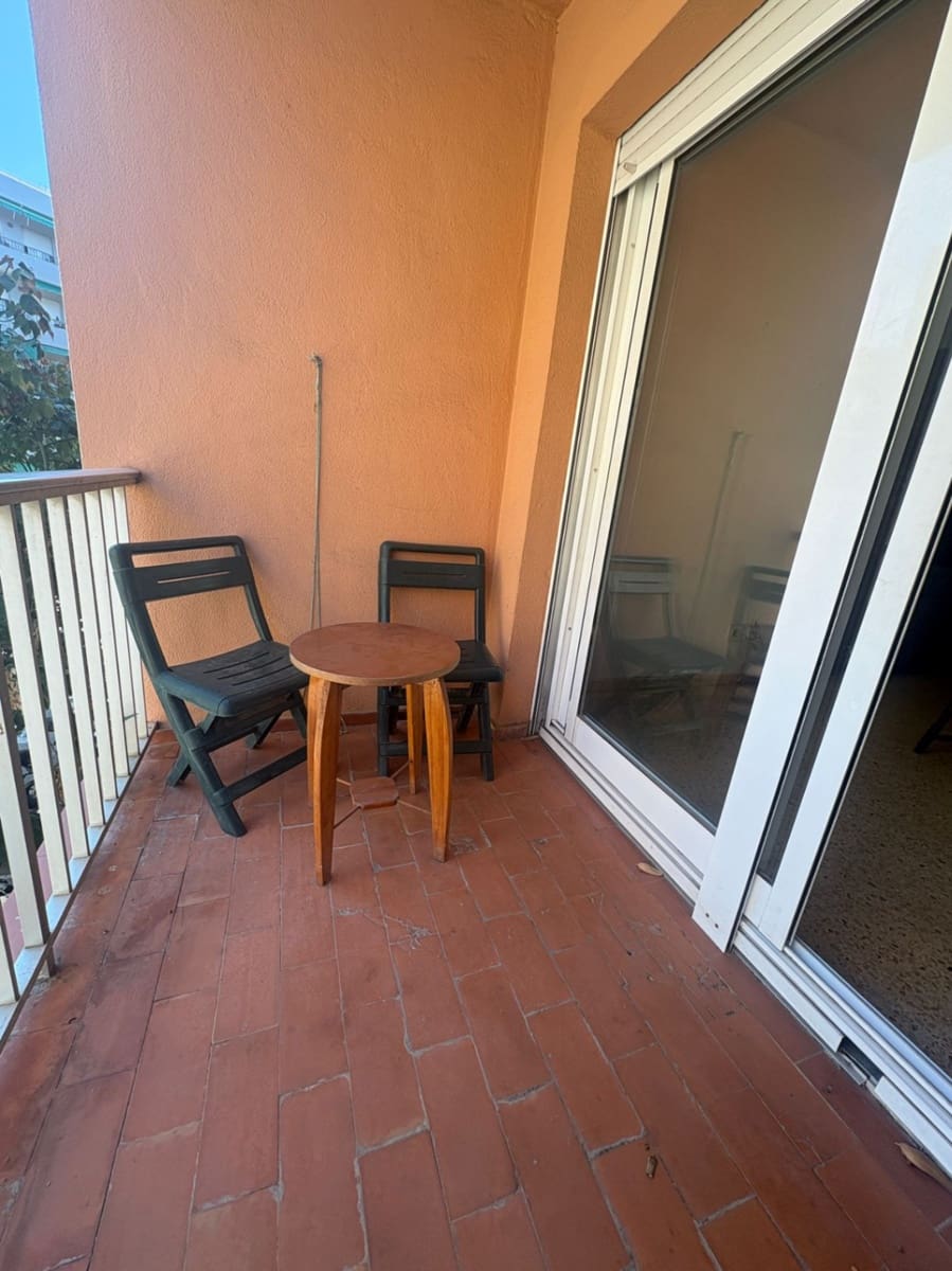 Piso de 3 habitaciones en Dénia en venta - 164.000 € (Ref: 9425902)