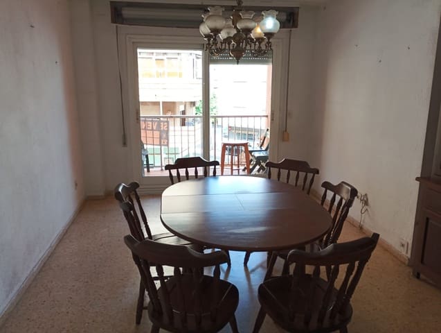 Piso de 3 habitaciones en Dénia en venta - 164.000 € (Ref: 9425902)