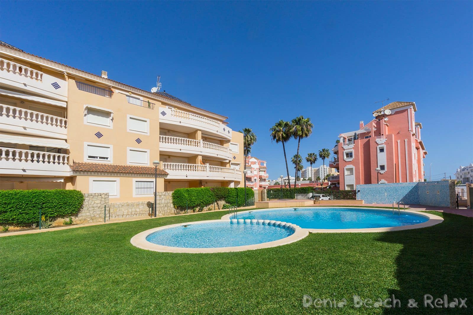 2 soveværelse Lejlighed til leje i Denia med swimmingpool garage - € 750 (Ref: 9425903)