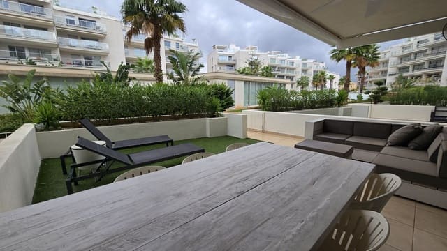 Apartamento de 2 habitaciones en Dénia en venta con piscina garaje - 394.000 € (Ref: 9425909)