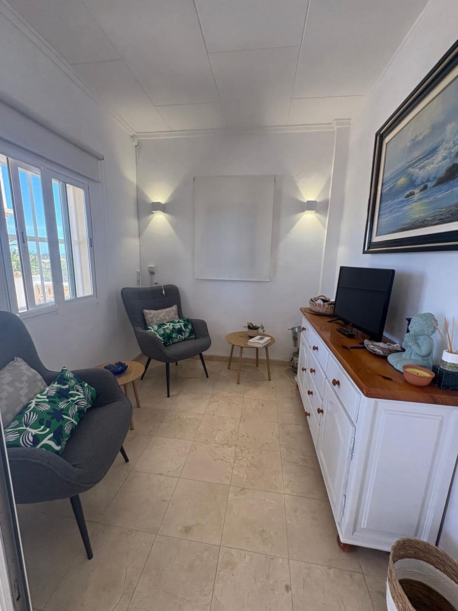 3 slaapkamer Rijtjeshuis te koop in Denia met garage - € 450.000 (Ref: 9425911)