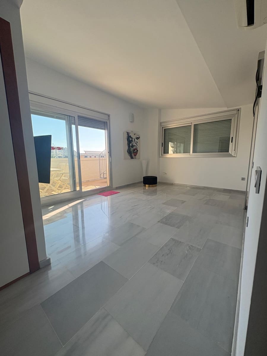 3 makuuhuone Kattohuoneisto myytävänä paikassa Denia mukana uima-altaan 
autotalli - 360 000 € (Ref: 9425912)