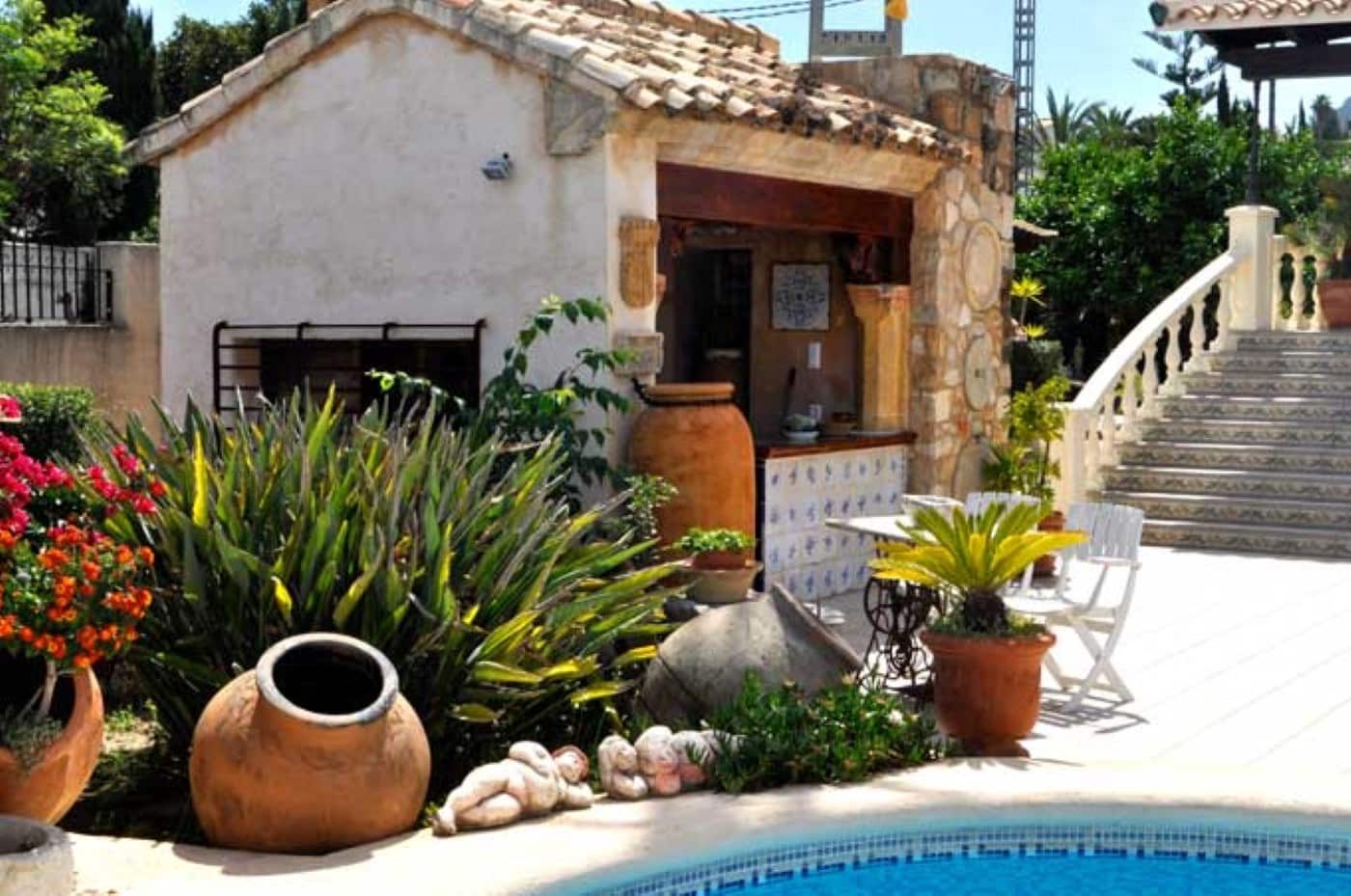 3 bedroom Villa for sale in Denia with pool garage - € 900,000 (Ref: 9425917)