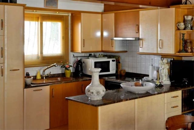 3 bedroom Villa for sale in Dénia with pool garage - € 900,000 (Ref: 9425917)