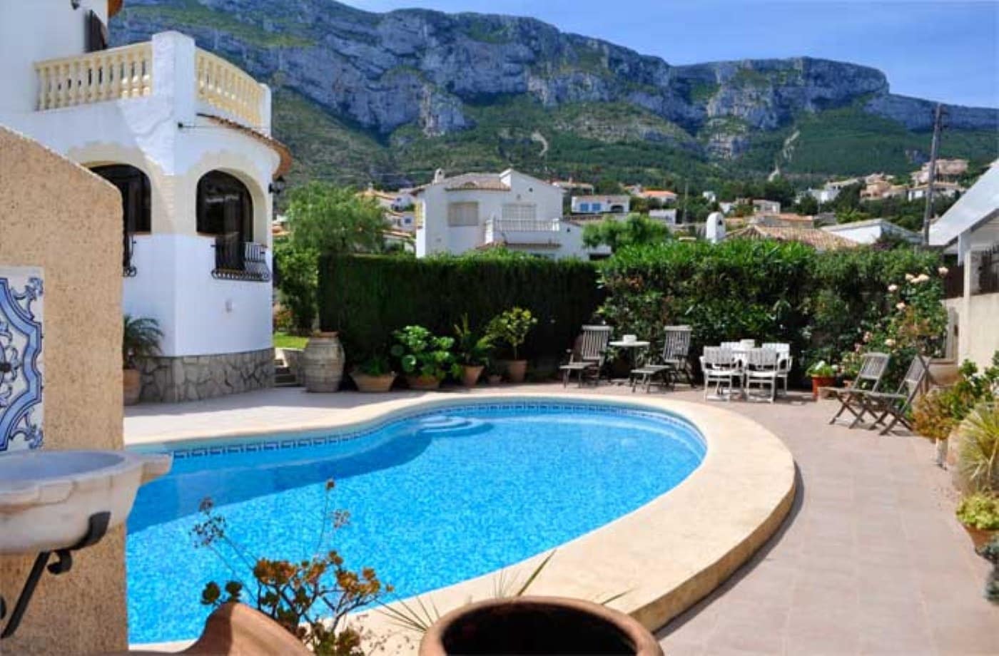 3 bedroom Villa for sale in Denia with pool garage - € 900,000 (Ref: 9425917)