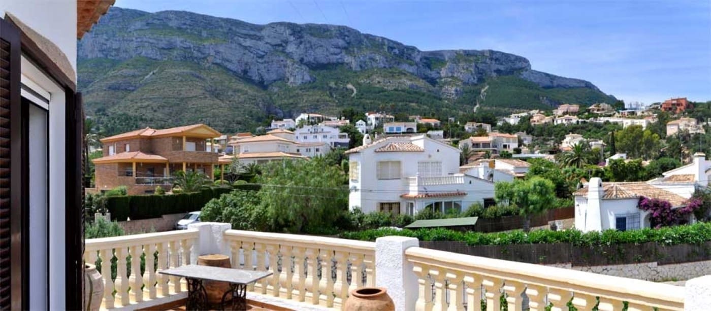 3 bedroom Villa for sale in Denia with pool garage - € 900,000 (Ref: 9425917)