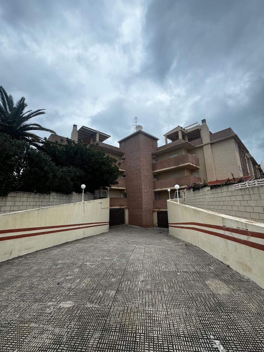 Ático de 3 habitaciones en Dénia en venta con piscina garaje - 339.000 € (Ref: 9425918)