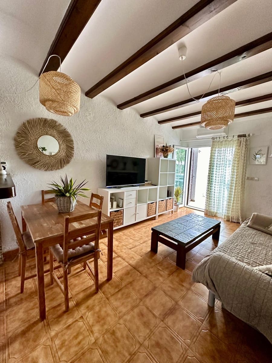 1 soverom Leilighet til salgs i Denia med svømmebasseng garasje - € 175 000 (Ref: 9451738)