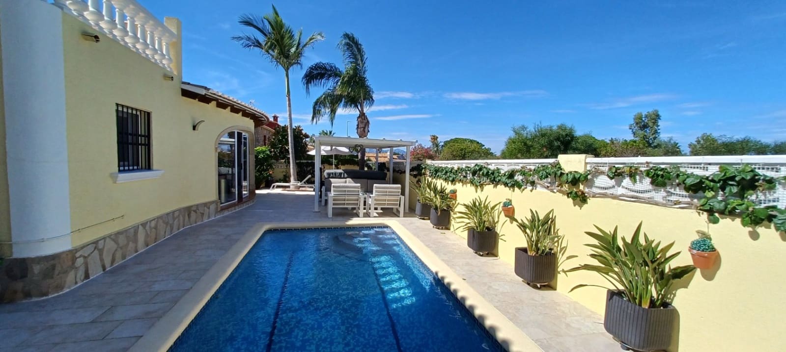 3 slaapkamer Villa te koop in Denia met zwembad garage - € 595.000 (Ref: 9451742)