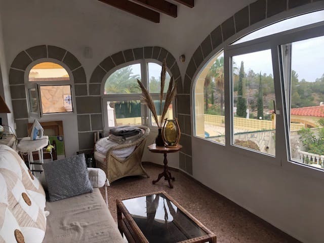 Chalet de 4 habitaciones en Dénia en venta con piscina garaje - 595.000 € (Ref: 9451750)