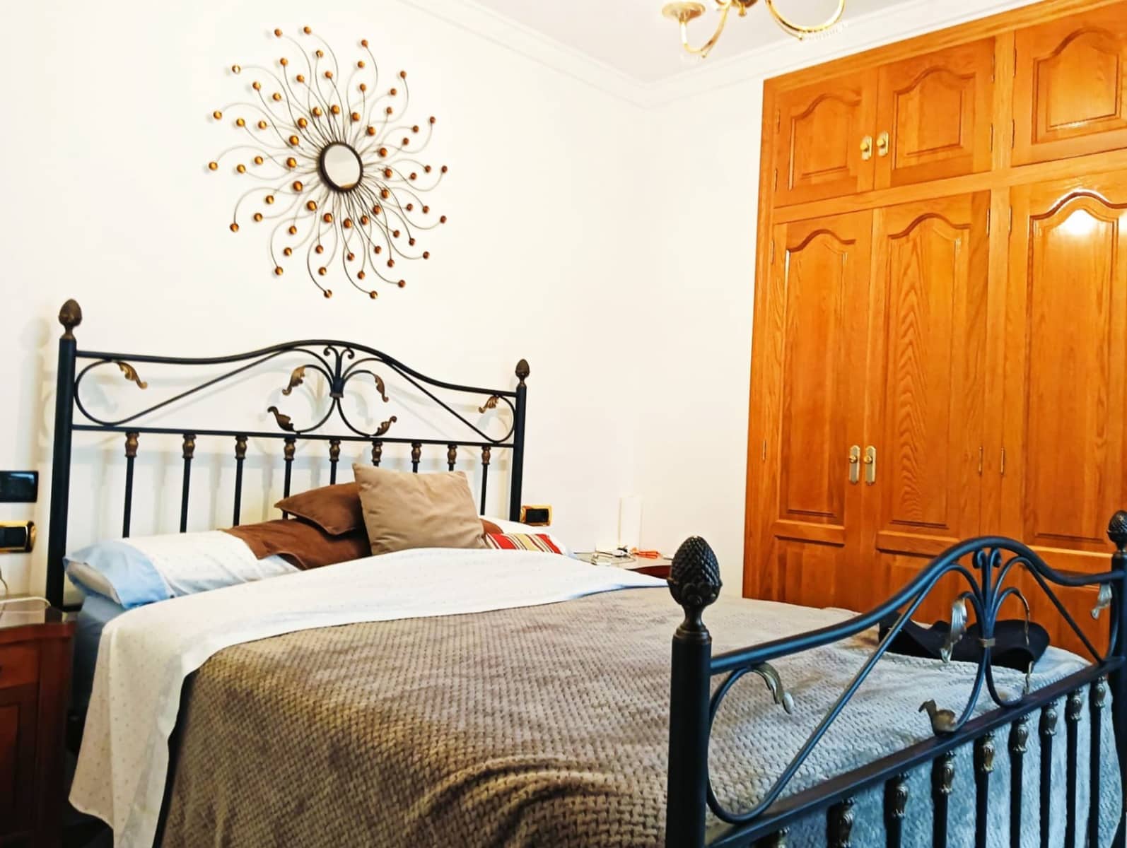 7 slaapkamer Huis te koop in Oliva met garage - € 285.000 (Ref: 9451834)