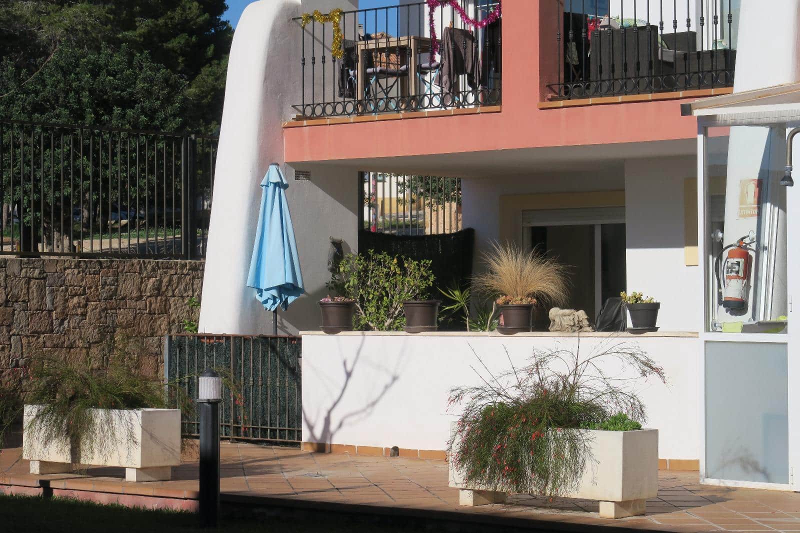 2 bedroom Apartment for sale in Alicante / Alacant city with pool garage - € 206,000 (Ref: 9497994)