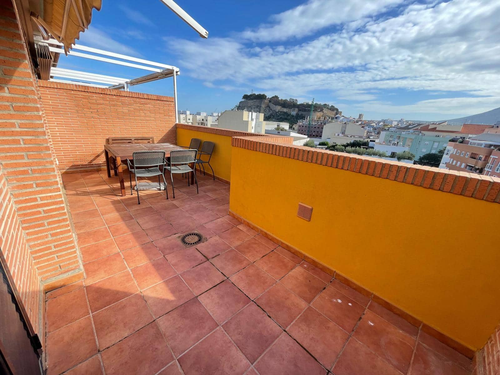 3 soveværelse Penthouse til salg i Denia med swimmingpool garage - € 550.000 (Ref: 9519716)